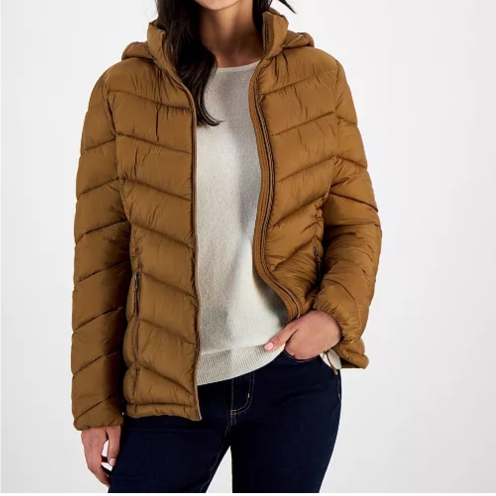 Charter Club Women puffer coat with detachable hood NWT